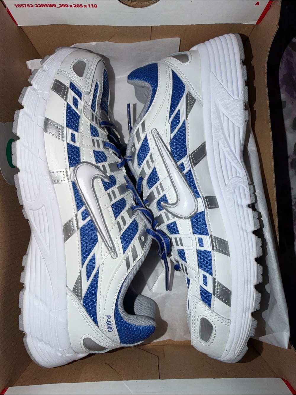 Nike youth White, Blue & Silver Running Sneakers